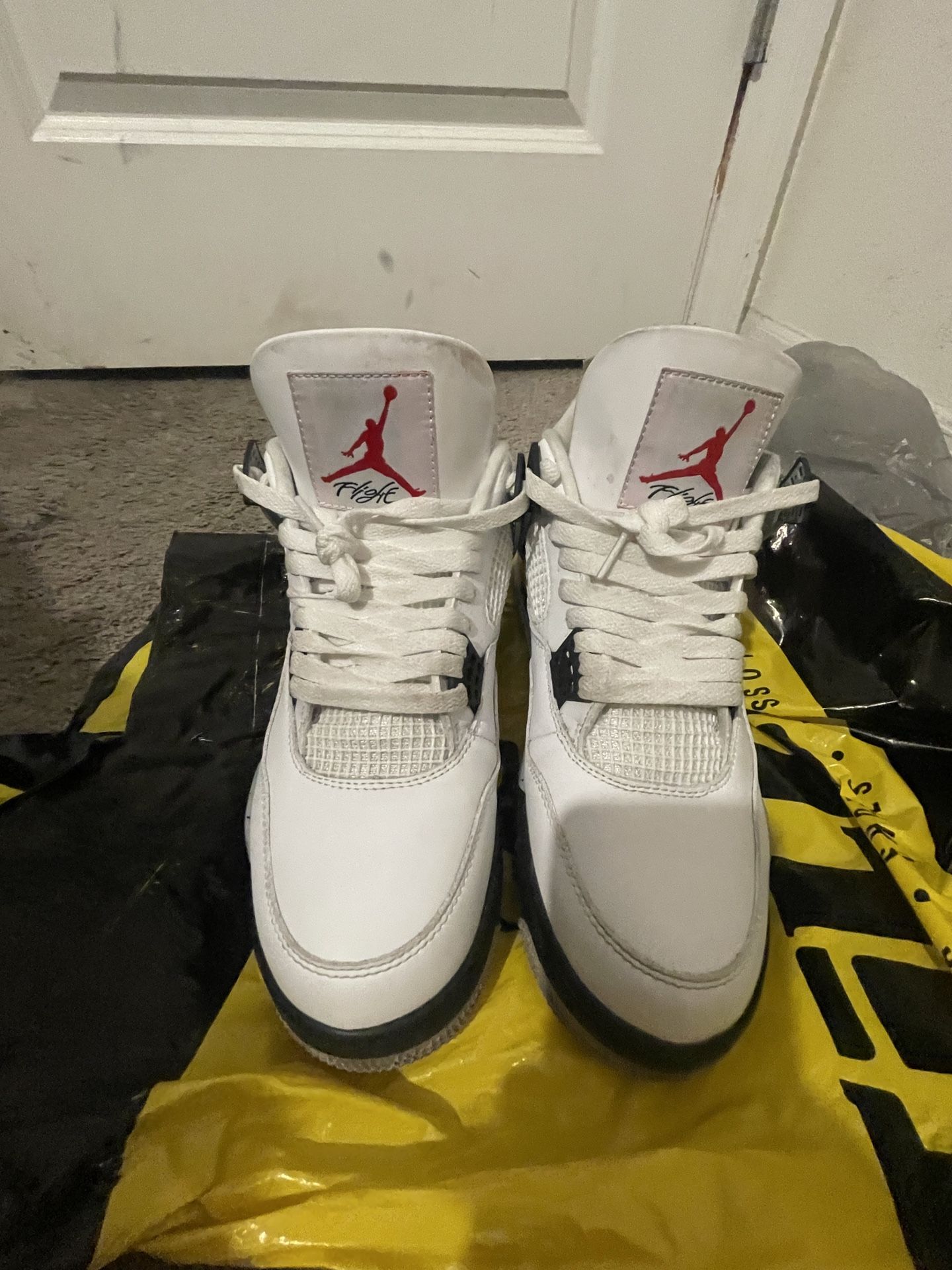 Nike Air Jordan 4 Retro White Cement
