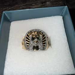 14 K Gold 0.8Ct  Diamond Ring Jesus style
