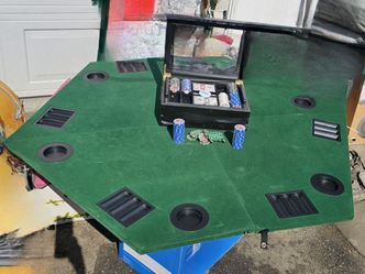 Foldable Poker Table With Las Vegas Chips & Cards