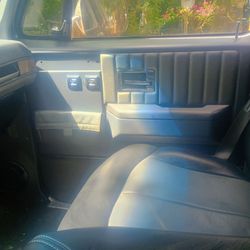 1989 GMC 1 Ton Chassis-Cabs