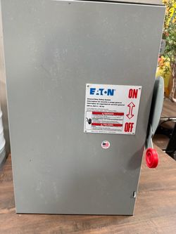 Eaton 240v, 220A 3 phase fused disconnect switch