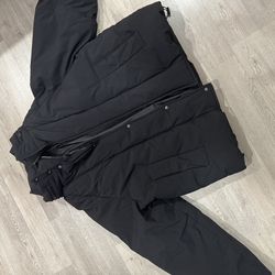 Men’s Zara puffer coat with hood