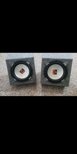 Two 8inch speaker's in a boxes