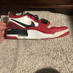 Jordan Legacy 312 Low (Chicago Red)
