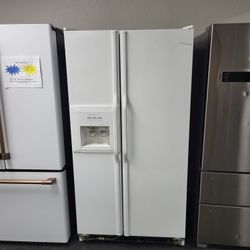 🌞Hot Summer Sale! Large Kitchen Aid Refrigerator  - Warranty Included 