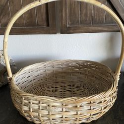 Oval Basket W/ling Handles . I have a ton of baskets if interested in taking a look