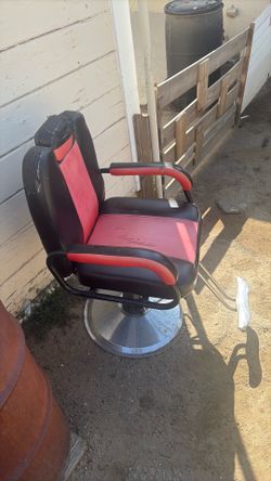 Barber chair