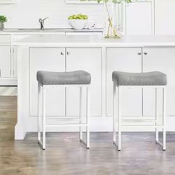 Brand new unused Set of 2 Counter Height Stools / Bar Stools
