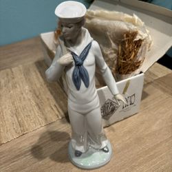 Lladro NAO A Long Voyage Vintage Porcelain Sailor With Seabag Figurine - NO BOX