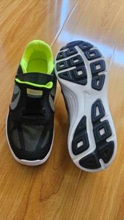 Nike Revolution 3 Kids Sneakers