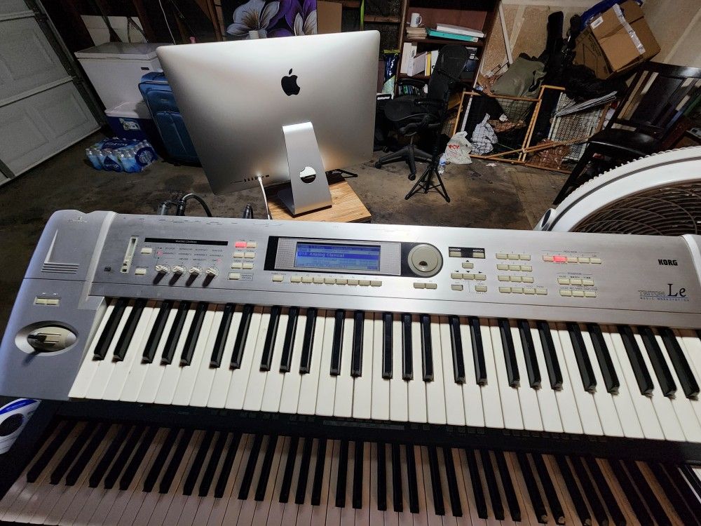 Korg Triton LE Music Workstation
