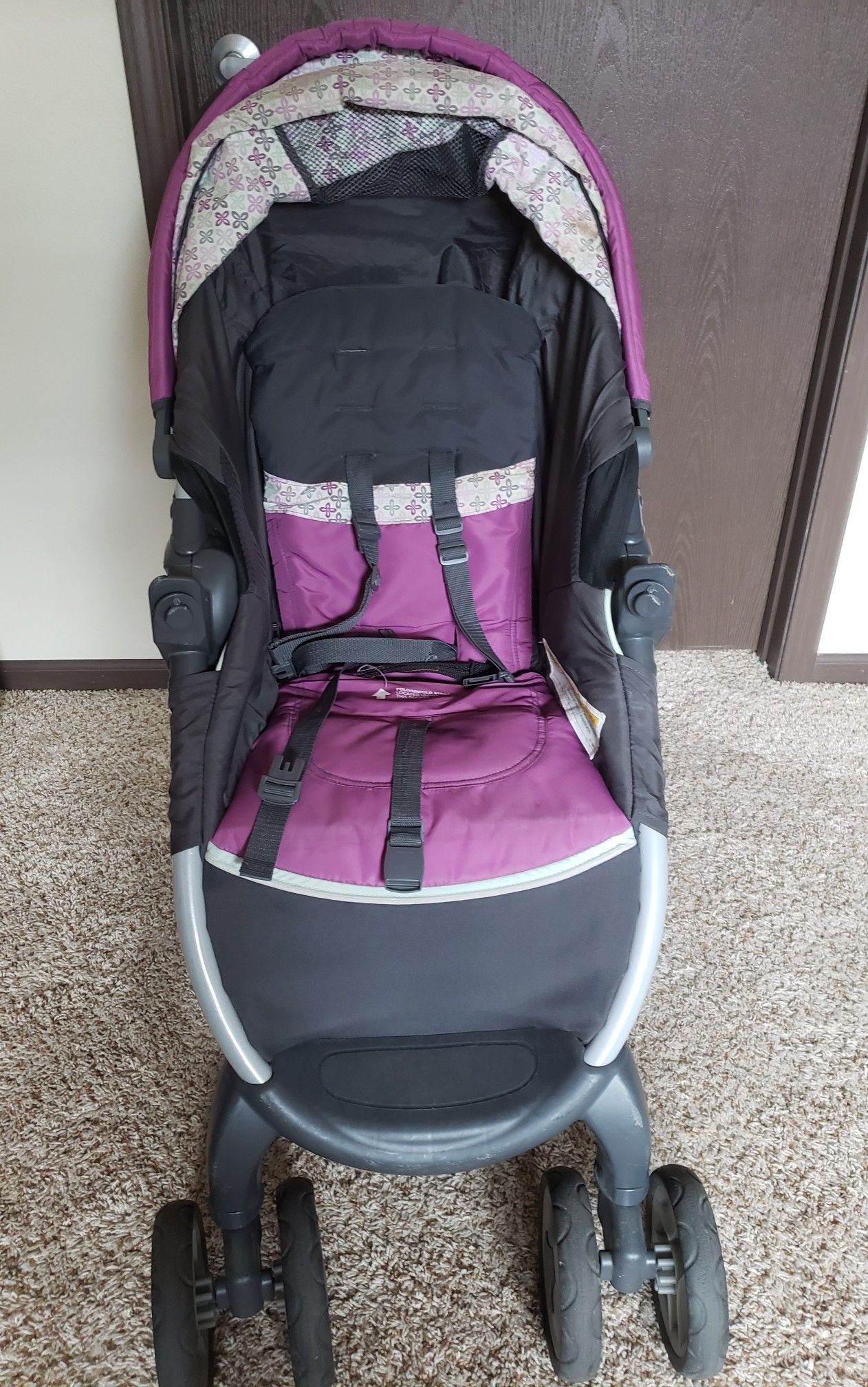 Graco Stroller and Car seat travel system