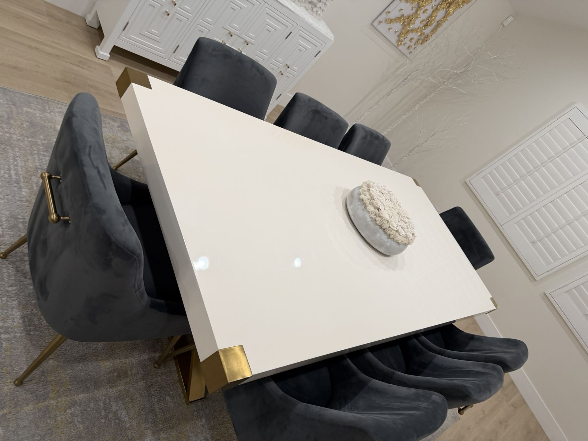 Dining Table Only (winnetka Ca) TOV Brand