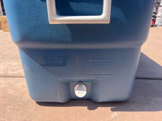 Camping cooler Coleman