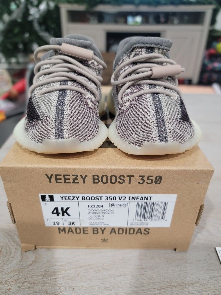 Yeezy Boost 350 V2 Infant