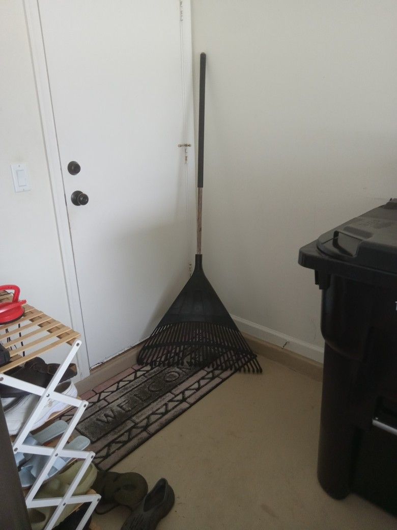 Wide Rake