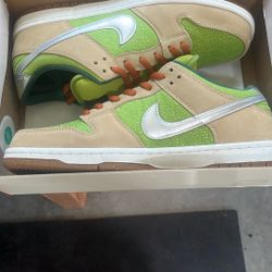 Nike SB Dunk Low Travis Scott Shoes