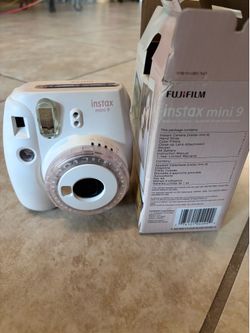 Fujifilm Instax Mini 9 Instant Camera Bundle 📸 Original Box + Color Filters