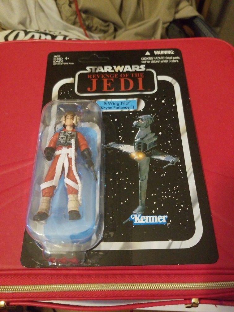 STAR WARS THE VINTAGE COLLECTION VC 63 UNPUNCHED  2011 B-WING PILOT RETURN OF THE JEDI 