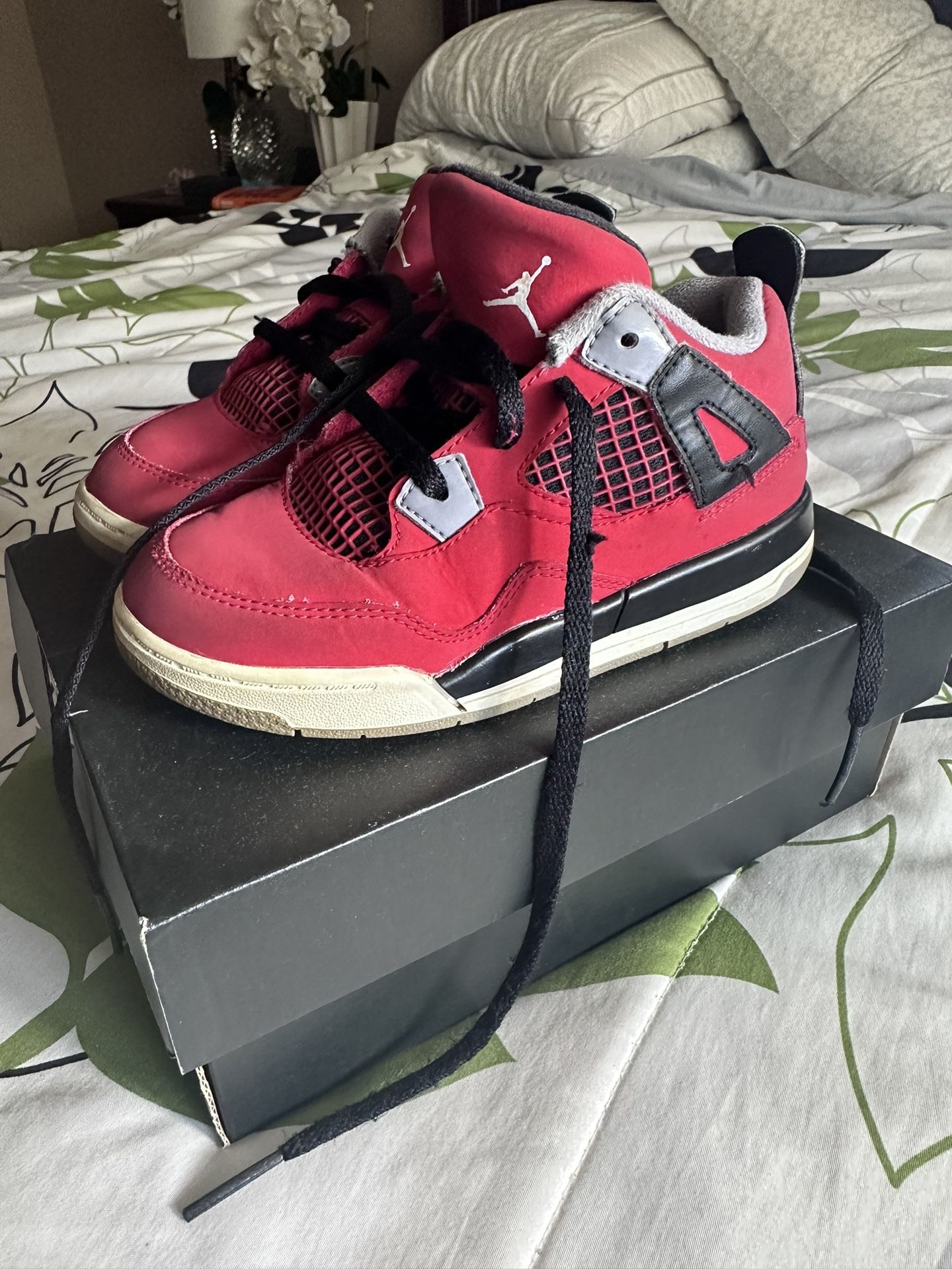 Nike Jordan’s 10c