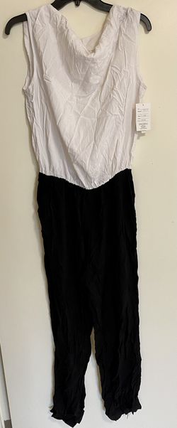 White top black bottom clearance jumpsuit