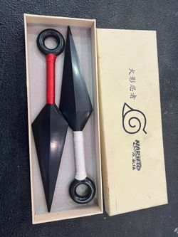 Naruto Red And White Handle kunai
