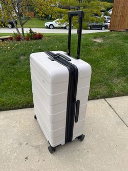 Away XLarge Checked Luggage, 29” Lightweight Hardside, 360 Spinner Suitcase Lightweight & Durable