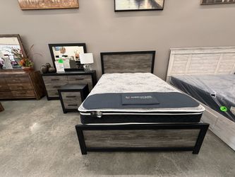 4 PC QUEEN BEDROOM SET