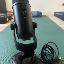 Yeti Blue Microphone Perfect Condition  