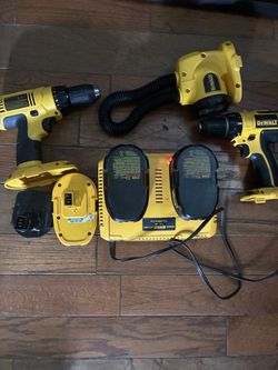 DEWALT power tools & Batteries