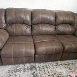 Recliner Couch 