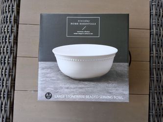 2.3 large stoneware beaded serving bowl