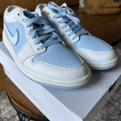 Jordan Lows SE Reverse Ice Blue