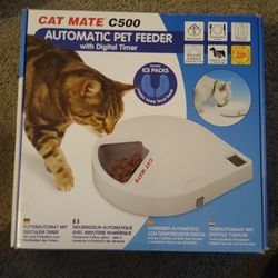 Automatic Pet Feeder w/ Digital Timer