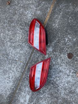 Mercedes Benz 2008 - 2011 C300 Tail Lights