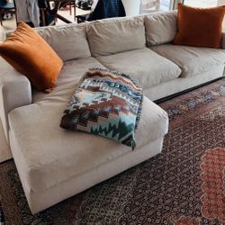 Couch With Chaise Lounger 