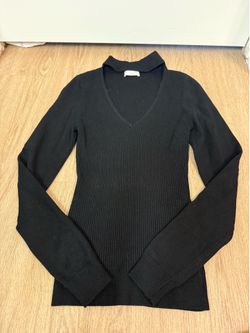 Never Worn Ramy Brook Black Ribbed Choker V-Neck Long Sleeve Sweater