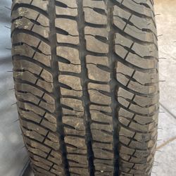 P275/65r18 Michelin Tire And Rim