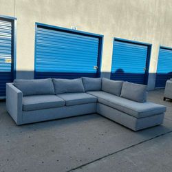 West Elm “Harris” Sectional Couch 🛻Delivery Available🛻