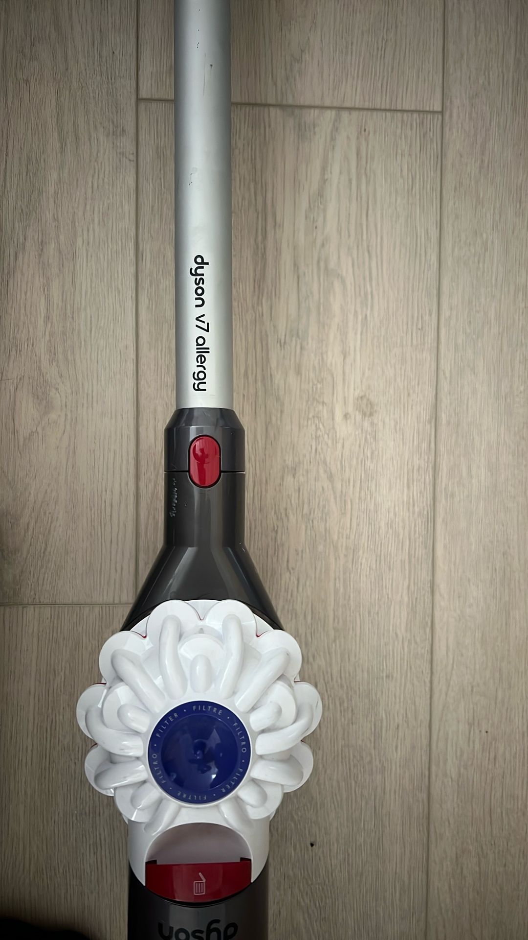 Dyson V7 Allergy Vacuum