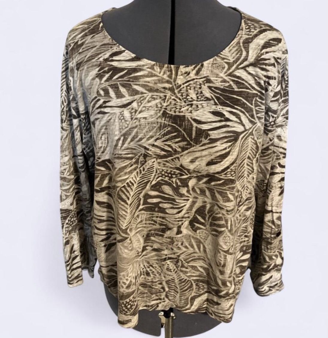 Chico's Leaf Print Roll Tab Long Sleeve Scoop Neck Top Women's Size XL (3)