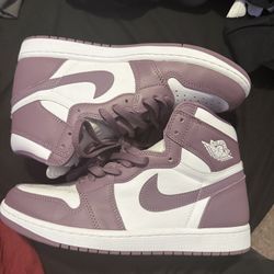 Air Jordan 1 Mid 10.5 Men’s 