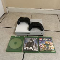 Xbox One S Bundle + 3 Games & 2 Controllers