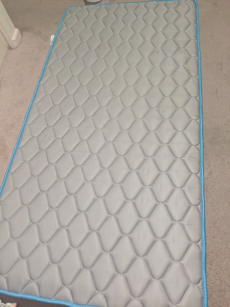 Linenspa 6" innerspring mattress- twin