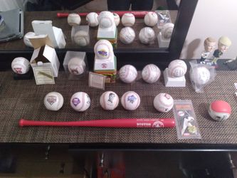 Baseball Memorabilia And Signatures