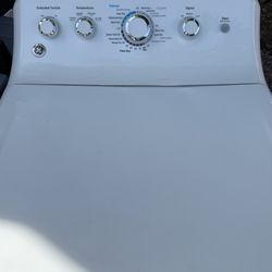 Dryer electric GE  High Efficiency Works Great