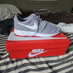 Nike Roshe One 10.5