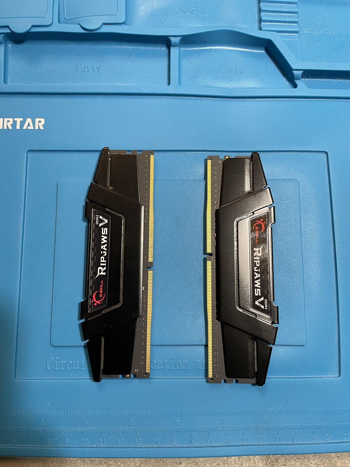 G.SKILL Ripjaws V Series (Intel XMP) DDR4 RAM 16GB (2x8GB)