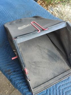 Lawnmower grass catcher