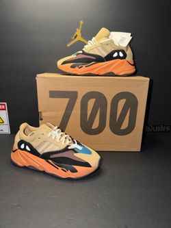 Yeezy 700 “Enflame Amber” size 6w or 4.5m